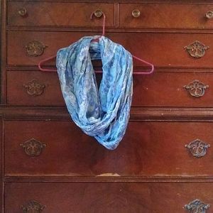 Infinity scarf